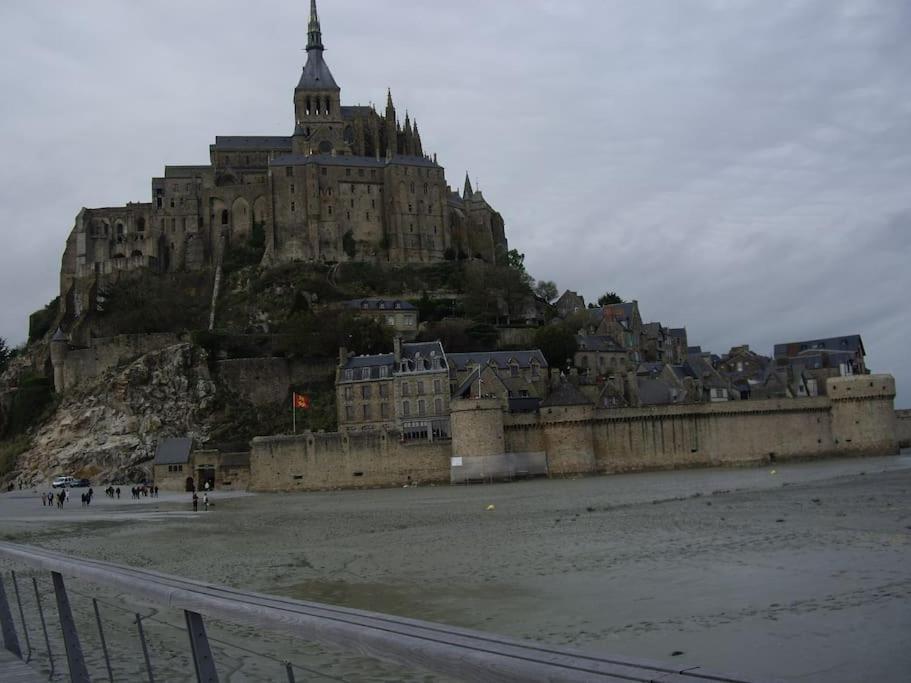La Petite Maison Proche Du Mont Saint Michel Pontorson Zewnętrze zdjęcie